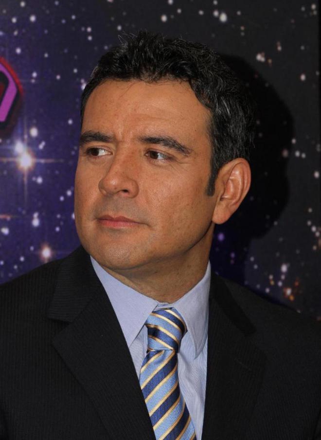 Héctor Sandarti Net Worth