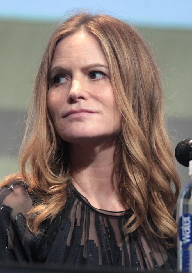 Jennifer Jason Leigh Net Worth