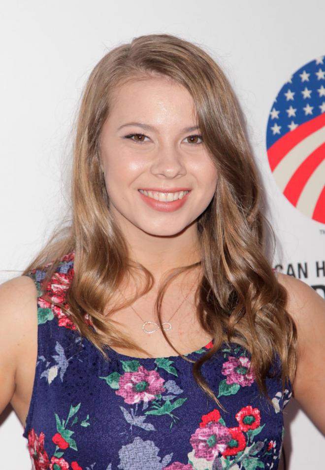 bindi-irwin-net-worth-2024-wiki-bio-married-dating-family-height