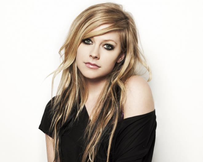 Avril Lavigne Net Worth 2018: Hidden Facts You Need To Know!