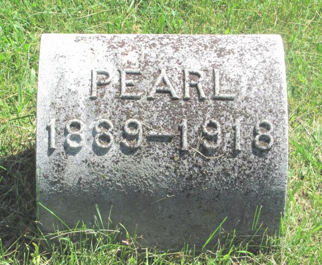 Pearl Hoxie Net Worth