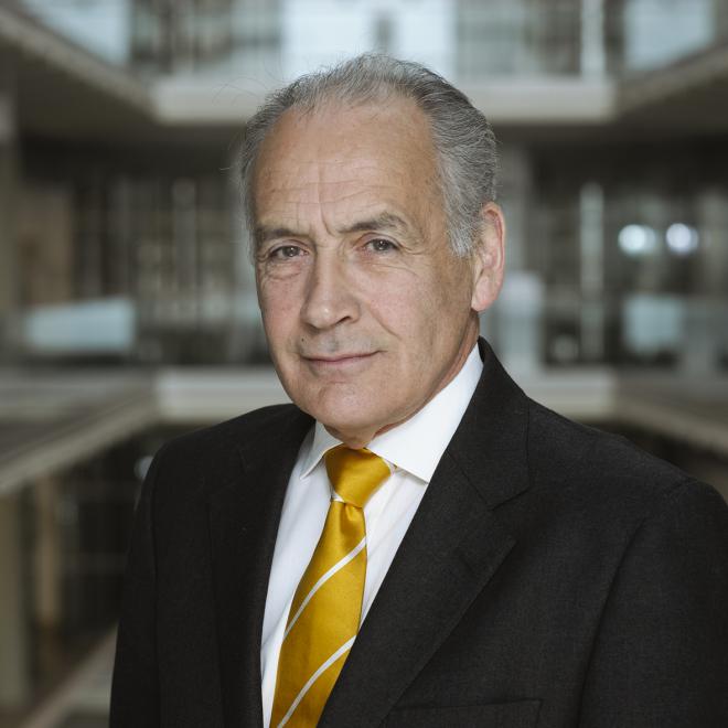 Alastair Stewart Net Worth 2024 Wiki Bio, Married, Dating, Family