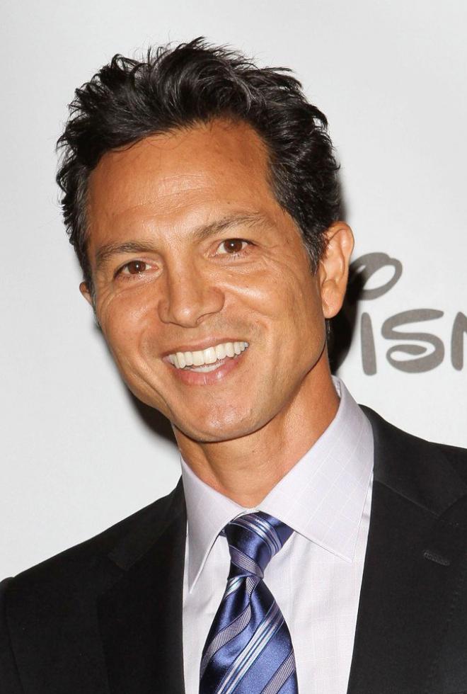 Benjamin Bratt Net Worth & Biography 2022 - Stunning Facts You Need To Know