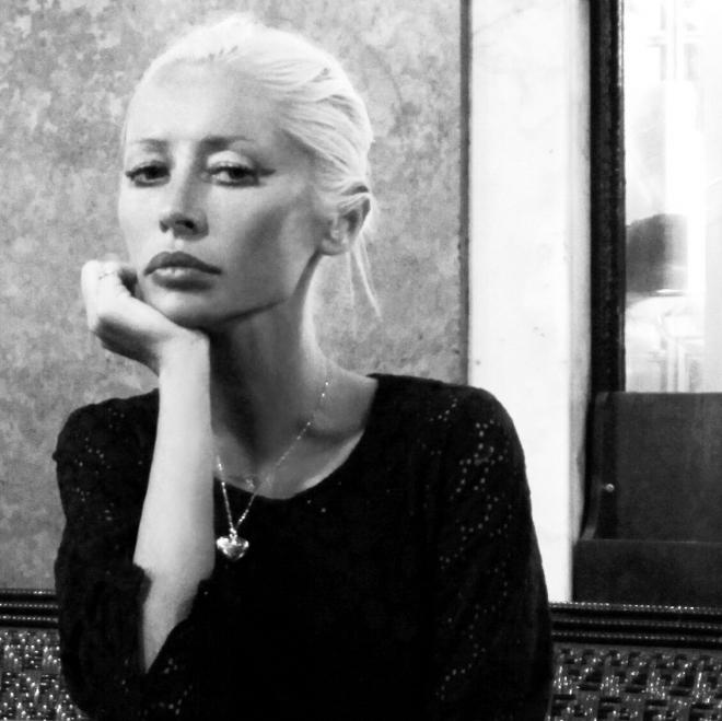 Wendy James Net Worth 2021: Wiki Bio, Age, Height, Married, Family