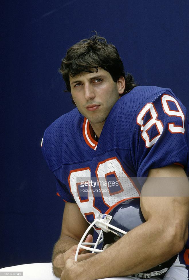 The Life And Career Of Mark Bavaro (Story)