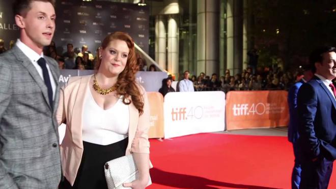 Nikki Duval Net Worth 2023: Wiki Bio, Married, Dating, Family, Height, Age, Ethnicity