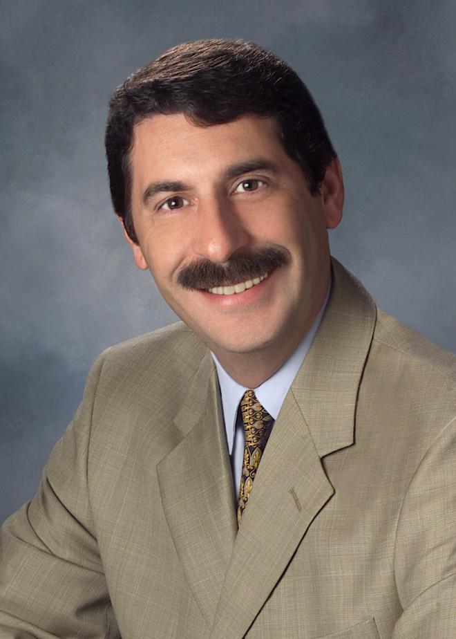 roberto-net-worth-2023-wiki-bio-married-dating-family-height-age-ethnicity