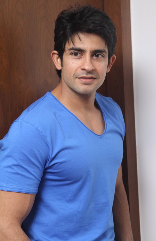 Hussain Kuwajerwala Net Worth 2023 Wiki Bio, Married, Dating, Family