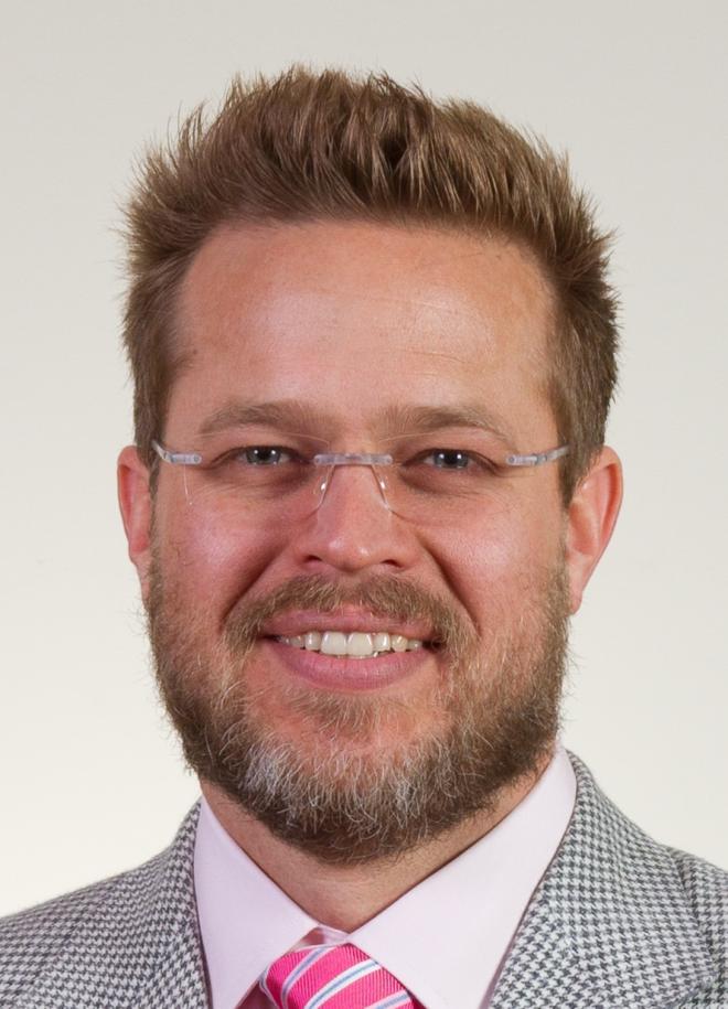 Robert Whitfield Net Worth 2023 Wiki Bio, Married, Dating, Family