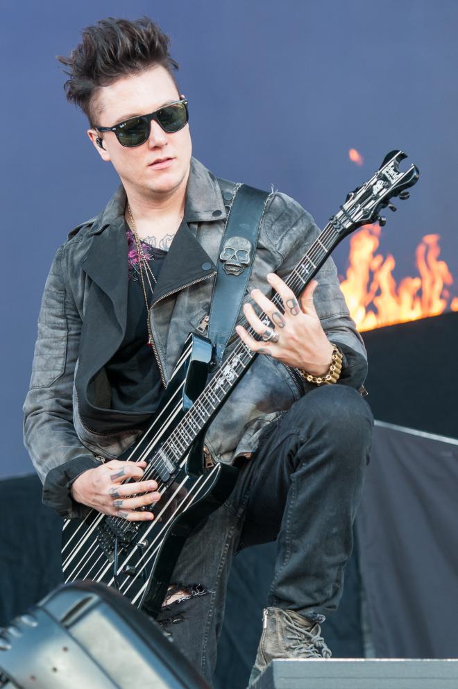 Synyster Gates Net Worth