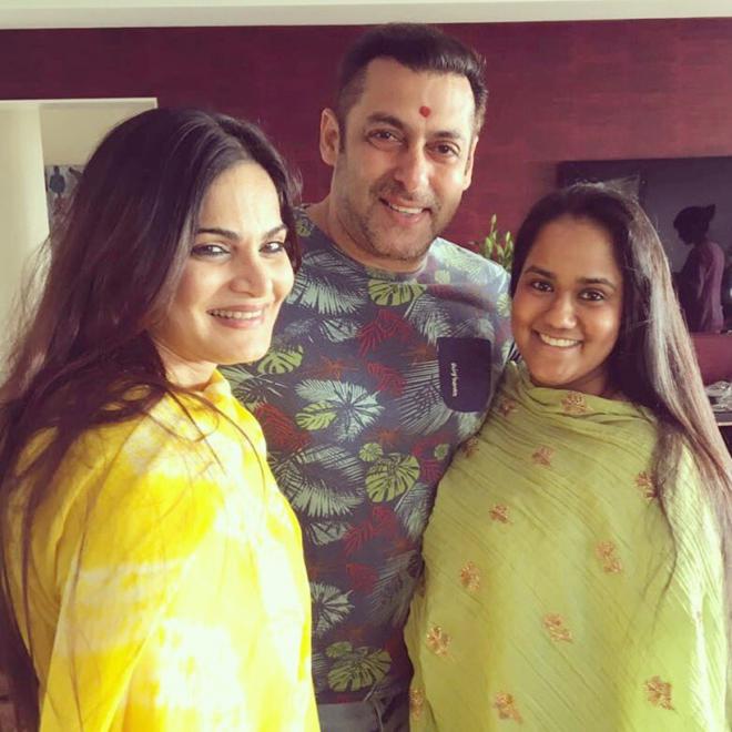 Shweta Arpita Net Worth 2023 Wiki Bio, Married, Dating, Family, Height