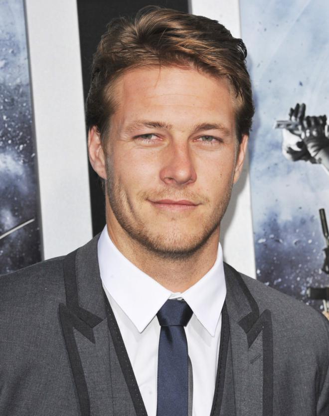 Luke Bracey Net Worth 2024 Wiki Bio, Married, Dating, Family, Height