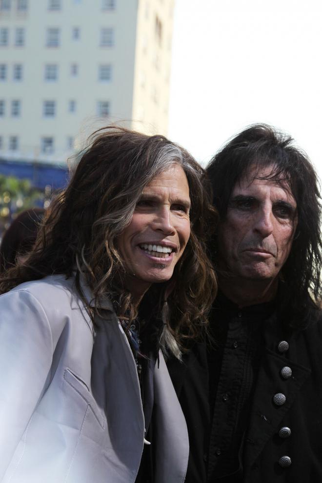 alice-steven-net-worth-2022-wiki-bio-married-dating-family-height-age-ethnicity