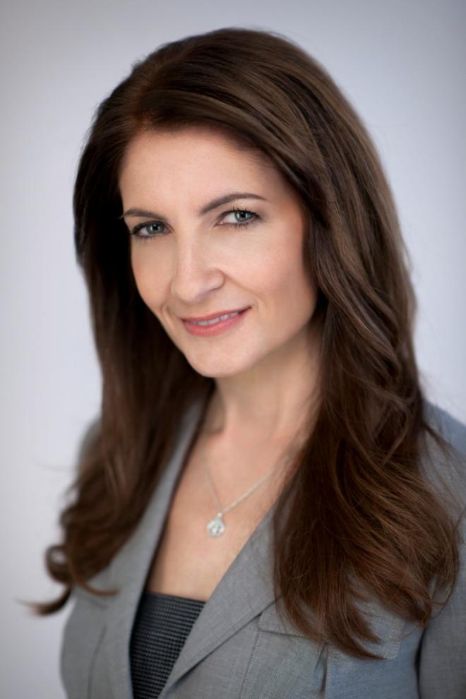 Suzanne Kelly Net Worth 2021 Wiki Bio Age Height Married Family