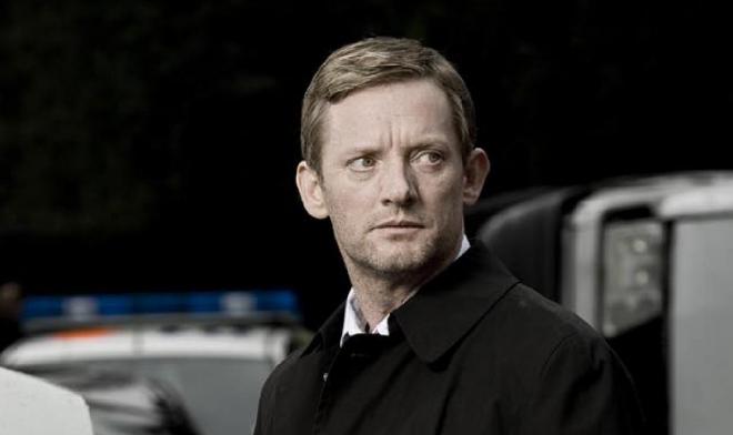 Douglas Henshall Net Worth