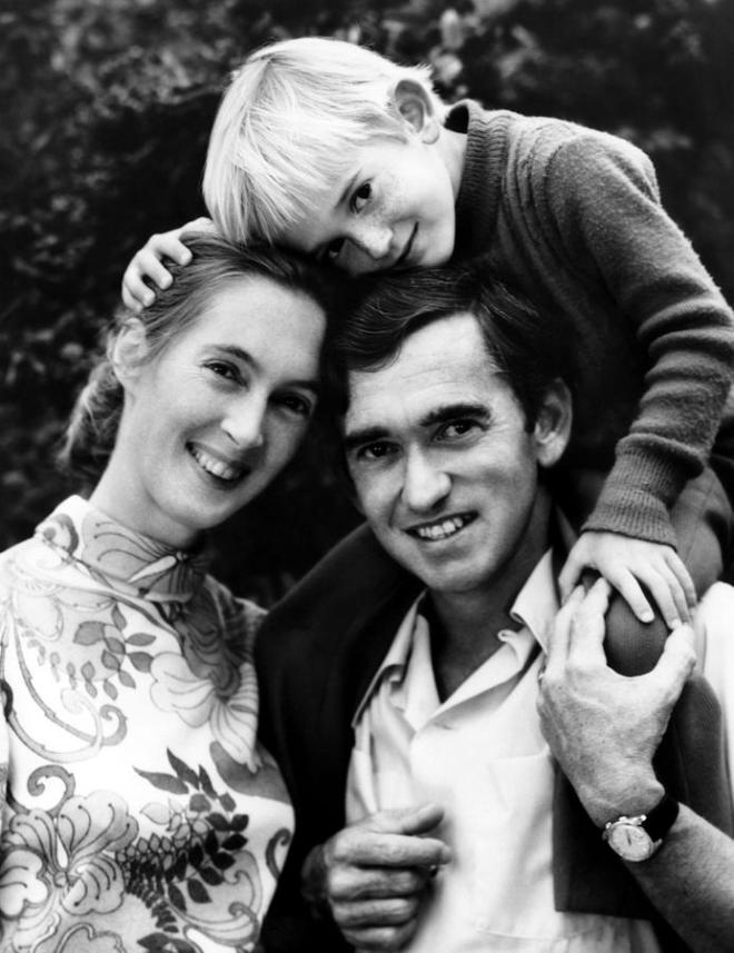Hugo Eric Louis van Lawick Net Worth 2023 Wiki Bio, Married, Dating