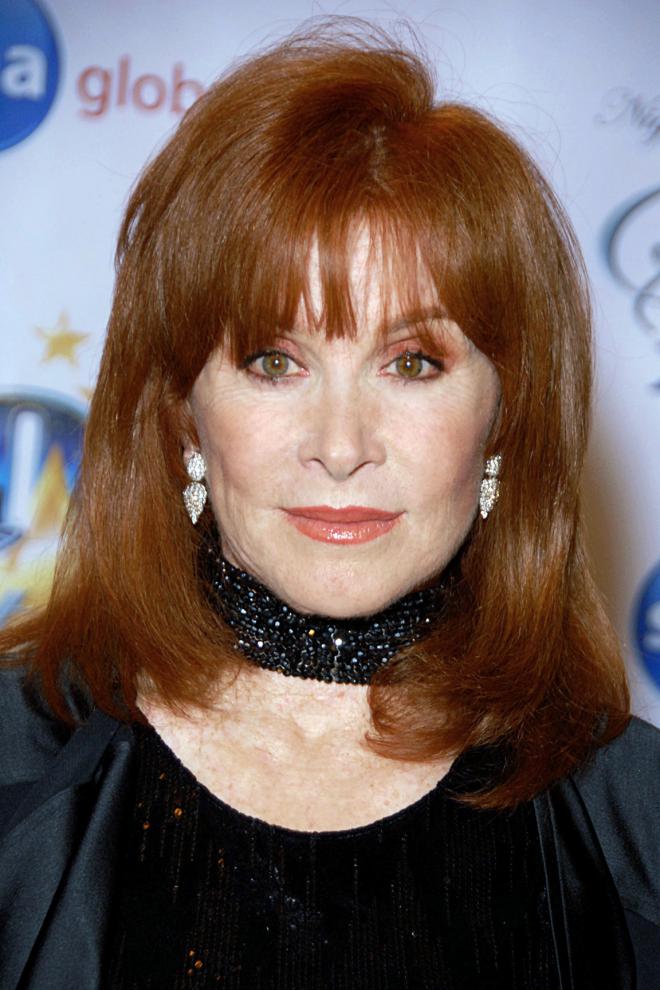Stephanie Powers Net Worth 2024: Wiki Bio, Married, Dating, Family