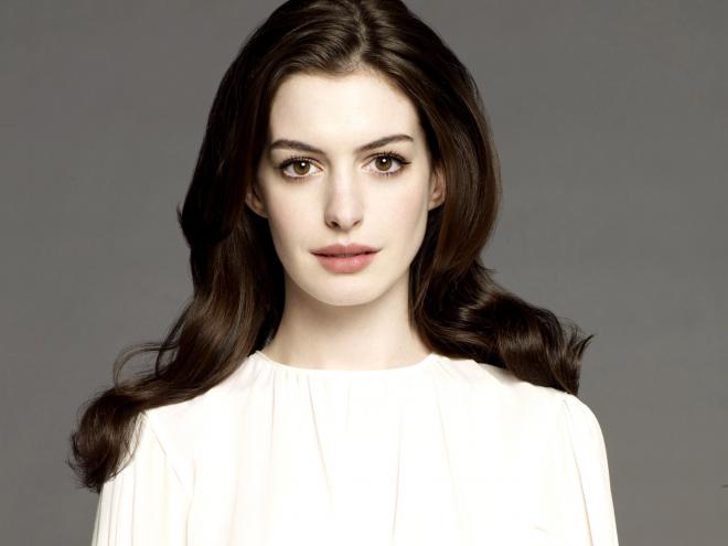 Anne Hathaway Net Worth 2018: Wiki-Bio, Married, Dating, Family, Height