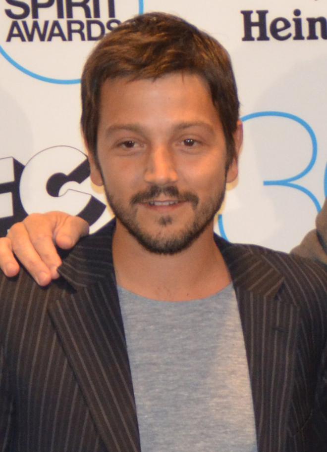 Diego Luna Net Worth 2023 Wiki Bio, Married, Dating, Family, Height