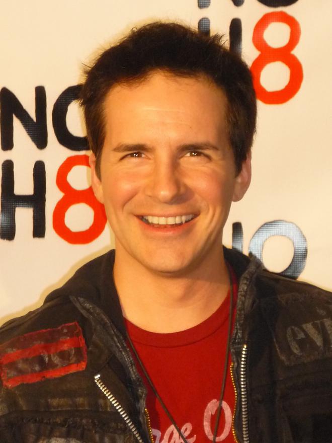 Hal Sparks Net Worth 2023 Wiki, Married, Family, Wedding, Salary, Siblings